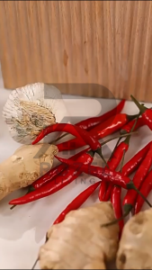 ROZEL Keranjang Gantung Dapur Transparan Bawang Kunyit Sayuran Buah / Keranjang Tempat Bumbu Dapur Serbaguna Gantung Dinding / Keranjang Gantung Estetik