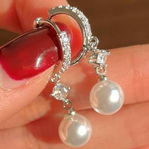 Huitan Simple Versatile Style Women Imitation Pearl Drop Earrings Inlaid Shining CZ Trendy Wedding Accessories Jewelry for Party