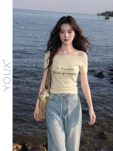 YOUXIANG | Áo Thun Knit Vòng Cổ Không Tay Màu Vàng Ôm Sát