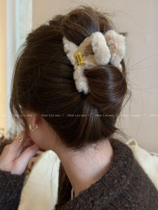 Small Crossed Plush Hair Claw Womens New 2025 Fashion Sensation Low Hair Quantity Half up Style Furry Shark Clip Headwear