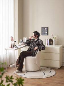 Luxurious Cream Style Vanity Chair Rotatable Bedroom Makeup Bench for Girls High End Feeling Thumb Vanity Desk Stool