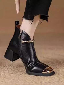 Leather Martin Boots Womens Short Tube Square Head Fashion Boots Spring Autumn Winter High Heel Boots British Style Thick Heel