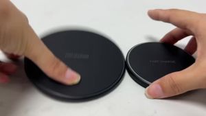 Sạc Không Dây Mini LED Tích Hợp Đế Sạc Nhanh Cho iPhone 17/16/15/14/13/12 Pro Samsung S25/S24 Xiaomi AirPOS 4/3 Pro - Cổng Kết Nối Type C
