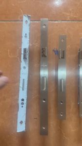 Thân khóa đơn điểm cửa nhômthân khóa thay thế