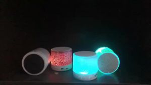 [Beli 1 ambil 1] A9  wireless Bluetooth speaker dengan TF USB aux MP3 FM HiFi stereo surround subwoofer speaker pintar zweicx