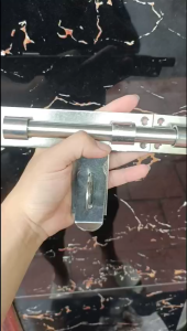 Chốt Cửa Ngang Inox 304 Dài (25cm) – Thanh Chốt Cửa Chống Gỉ Lắp Cho Cửa Gỗ Cửa Sắt Cửa Cổng