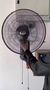 【2026 wall fan 16 inch】solar wall fan 16 17 18 Inch solar electric fan with pannel rechargeabl 5 blades black fans Desk Fan and Wall Fan outdoorwaterproof IP67 ample power Strong wind force No noise long service life Used for living room