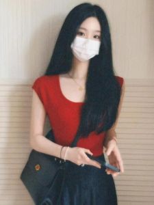 HUOLISI | Elegant Red Collared Ice Silk Short Sleeve Tight Crop Top