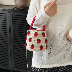 Handmade Strawberry Knitted Mini Bucket Bag Single Shoulder Cropped Crossbody ToteBag Youth Casual Style Plants Florals Pattern