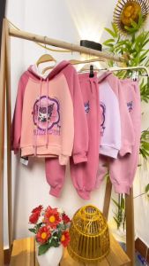 Bộ nỉ bé gái có mũ 4-10 tuổi chữ và hình kuromi chất liệu cao cấp kiểu dáng thời trang