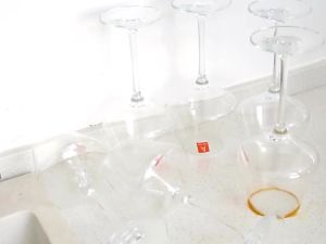 Rak Gelas Wine Gantung Free Skrup: Tempat Cangkir Gantung untuk Bar & Dapur