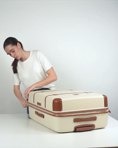 BRICS Bellagio 3 27" Medium Luggage Spinner