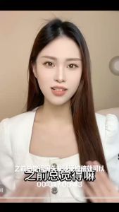 ready stock New mini rechargeable hair straightening brush portable travel two-in-one straightening and curling negative ion hair care smoothing cordless suitable for dormitories