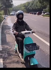 Mũ Trùm Đầu Giữ Ấm Mùa Đông – Chống Gió Lạnh Có Khẩu Trang Che Mặt Thích Hợp Đi Xe Máy Trượt Tuyết Thời Trang Và Tiện Lợi