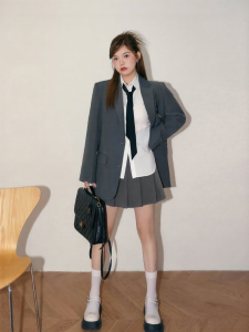Bộ Áo Blazer và Chân Váy Xòe Phong Cách Hàn Quốc Dành Cho Người Béo