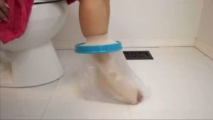 Heyman Stretchable Silicone Cast Cover - Waterproof Wound Protector for Adult Bath/Shower Access