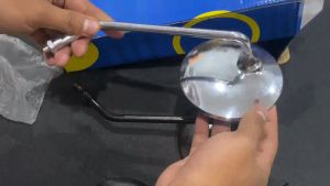 SPION BULAT SPION VESPA GAGANG PANJANG KACA SEPION RETRO VESPA CHROME TANGKAI PANJANG UNIVERSAL YAMAHA HONDA