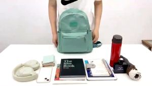 กระเป่าสะพายหลัง กระเป๋าเป้ ผ้าดี ทรงสวย ดีไซน์สวยหรู สุดฮิต(GC-126)