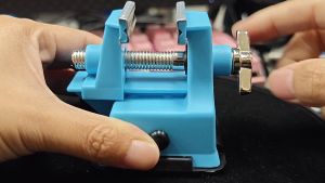 Ragum Catok Goot ST80 Mini Vise Original Japan ST-80