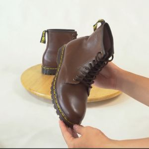 Sepatu Wanita Boots Casual Docmart Premium V1070