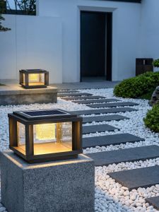 VINCAN | Solar Pillar Light