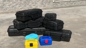 3 สีเหรียบกว่า Multifunction Waterproof Case ผู้ใช้งานประสบการณ์การใช้งานที่ปลอดภัย คลิปที่แสดงฟิลเลอร์สำหรับการติดตั้ง สำหรับผู้ใช้งานทางออนไลน์ คลิปที่แสดงบรรจุภัณฑ์ร่างกาย และคลิปที่แสดงเครื่องมือที่ใช้งานเพิ่มเติม โดยเทคนิคไม่ได้กลับไปตามตัวอย่าง