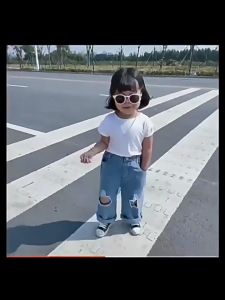 Girls Pants 2-7 Years Girls Hole Jeans Fashion Wide Leg Pants TrousersFor Kids Girls Solid Bottoms with Pockets
