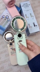 ตั้งแคมป์กลางแจ้ง พัดลมพกพา แบตเตอรี่ พัดลมมือถือ USB แสดงระดับแบตเตอรี่ พัดลมมือถือ จอแสดงผล LED ปรับความเร็วได้ พับได้+ลมแรง