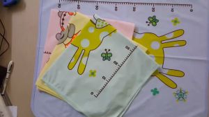 Chiếu cao su miếng lót chống thấm cho bé kích thước 70 x 50cm