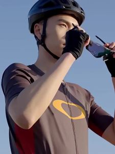 Oakley | Oakley JAWBREAKER Bicycle Sunglasses Sports Sunglasses for Road and Mountain Biking Photochromic Polarized Lens Model 9290