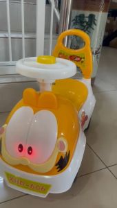 GARFIELD KIDS RIDE ON CAR PUSH WALKER TOYS WITH ENGLISH MUSIC & HORN BB & LIGHTING**FREE BATTERY**