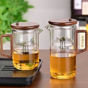 กาน้ำชาแยกน้ำภายในภาชนะใส่น้ำชาแบบแม่เหล็กสวิตช์เพียงคลิกเดียวกรองแยกชาด้ามไม้ชา