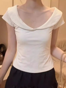 Áo Thun Tay Ngắn Ôm Vừa Vặn Phong Cách Hàn Quốc Ngọt Ngào Cho Nữ Mùa Hè 2025 Áo Thun Ngắn Màu Trơn Không Tay Áo Thun Nữ