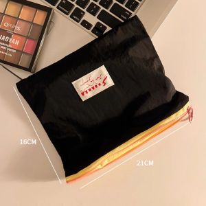 XINDONGXINGQIU | Ins Style Portable Large Capacity Makeup Bag