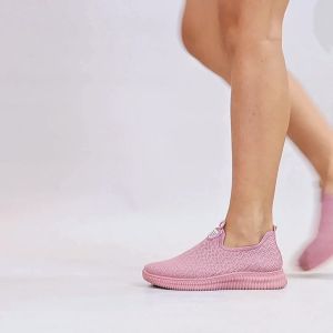 Dr. Kevin Sepatu Sport Wanita Kets Sneakers 589-041