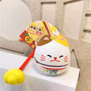 Creative Cartoon Beavers Stress Relief Wooden Fish Keychain Pendant Couple Venting Small Gift Backpack Decoration Womens Style