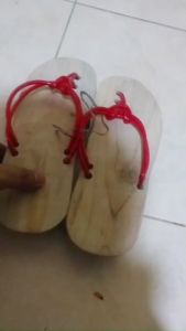 (TERMURAH) Sandal Bakiak Gempiak Kayu JAPIT POLOS / Sandal Wudhu / Sandal Musholla / Sandal Kayu JAPIT POLOS