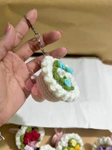 Móc khoá len bó hoa mini handmade