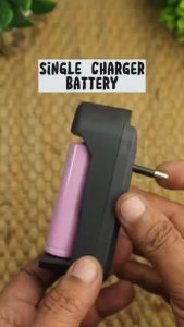 CHARGER DESTOP BATERAI 18650 1 SLOT/CHARGER DESTOP BATERAI 18650 1 SLOT/DESKTOP CHARGER BATERAI SINGLE 1 SLOT UNIVERSAL