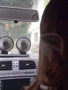 Quạt mini ô tô xoay 360 độ quạt xe tải cắm đầu cắm tẩu 24v