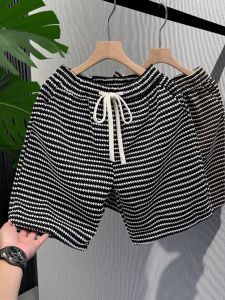 Quần Short Nam Mùa Hè Họa Tiết Sọc Năm Điểm Quần Thể Thao Bãi Biển Rộng Rãi Đa Năng Quần Áo Ngoài Thời Trang