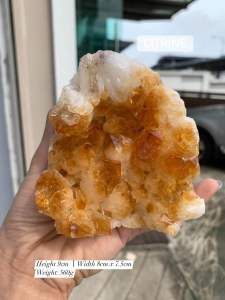 Johor seller 🇲🇾 🌟 黄水晶镇 · 大牙原矿 Citrine Tower · Large Natural Point