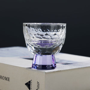 แก้วคริสตัลขนาดเล็กสำหรับตักชาสำหรับใช้ในบ้านและออฟฟิศ แก้วชงชาสำหรับเจ้าของบ้าน แก้วชงชาแบบสร้างสรรค์ ชุดชงชา กิ๋งชา แก้วชงชาสำหรับดื่มชา