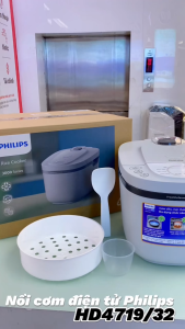 Nồi cơm điện tử Philips model HD4719/32 1.8 lít
