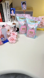 Deeyeo Flushable Toilet Wipes with Peach Blossom Extract - Wall Holder Included | Gentle for All Family Toilet Tissue Wet Wipes