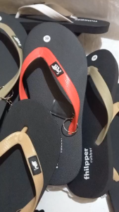 PREMIUM SANDAL JEPIT FHILPPER PRIA KARET MERAH HITAM