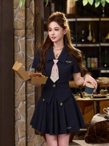 Slim Fitting Short Length Blazer