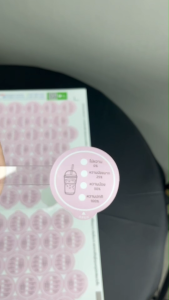 สติกเกอร์ปิดฝาแก้ว สติกเกอร์กันหก สติ๊กเกอร์ปิดรูฝาแก้วน้ำ สติกเกอร์ติดขวดน้ำ PK001