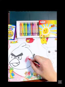 Bút sáp màu WinQ lên màu đẹp giúp bé tập tô vẽ dễ dàng