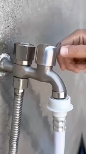Vòi Nước 2 Đầu Ra Inox 304 Chia Nước Thành 2 Cổng Xả Độc Lập